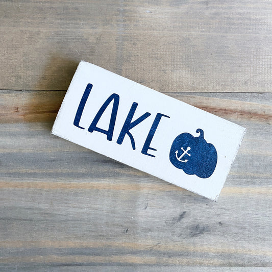 Lake Pumpkin Sign