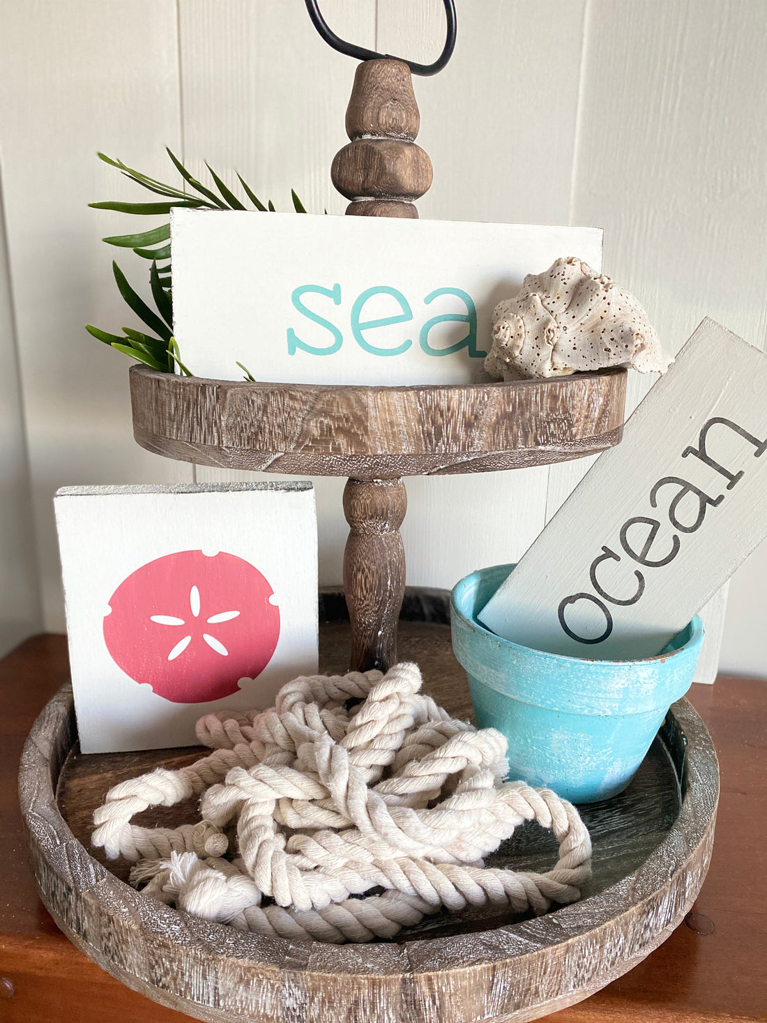 10 Creative Ways to Style Coastal Signs in Your Home