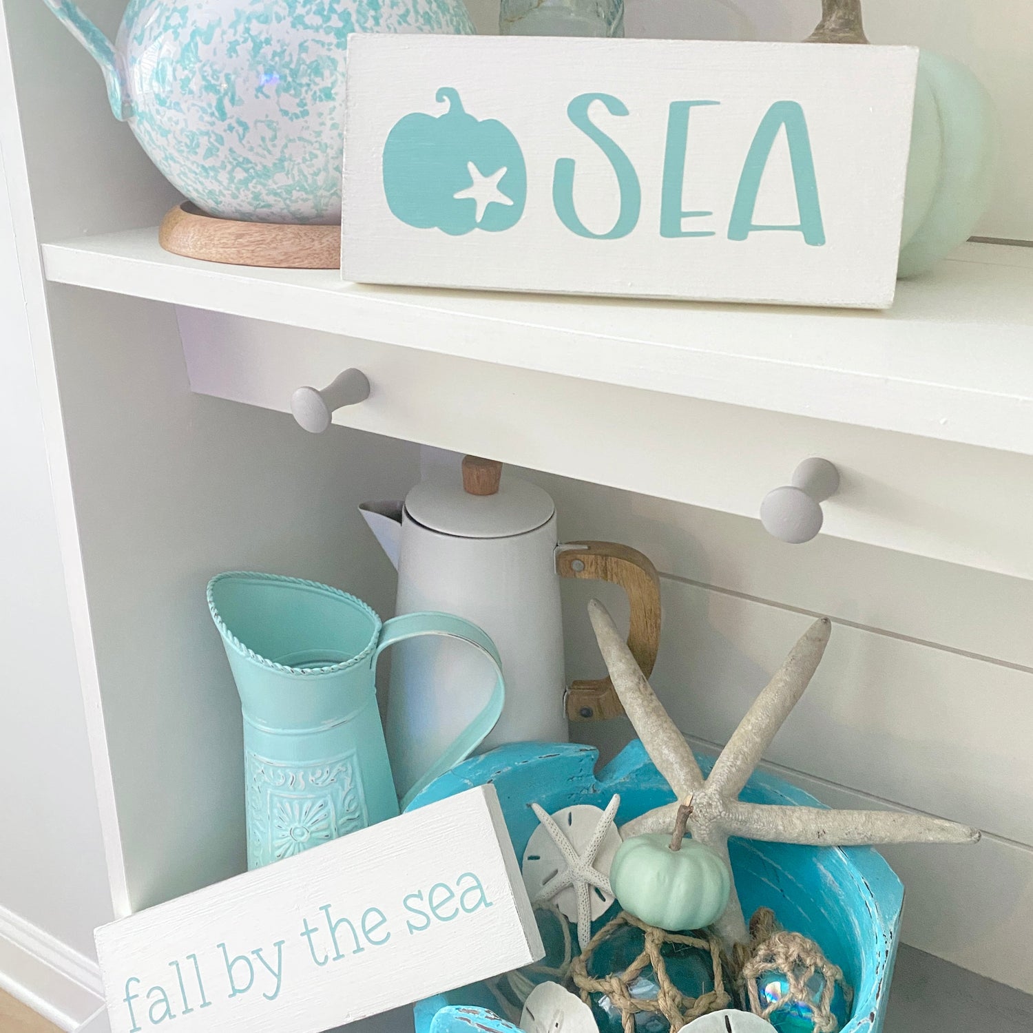 Coastal Farmhouse Fall Decor